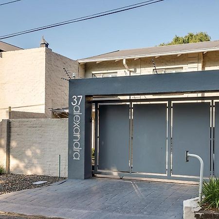 37 Alexandra Avenue, Self Catering Executive Apartment No Load Shedding And Water Outages 요하네스버그 외부 사진